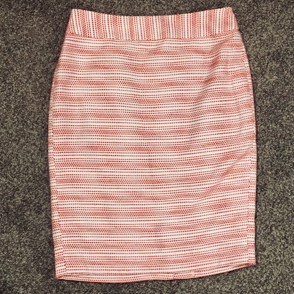 Ann Taylor Dresses & Skirts - Ann Taylor Red & Cream Pencil Skirt Size 0